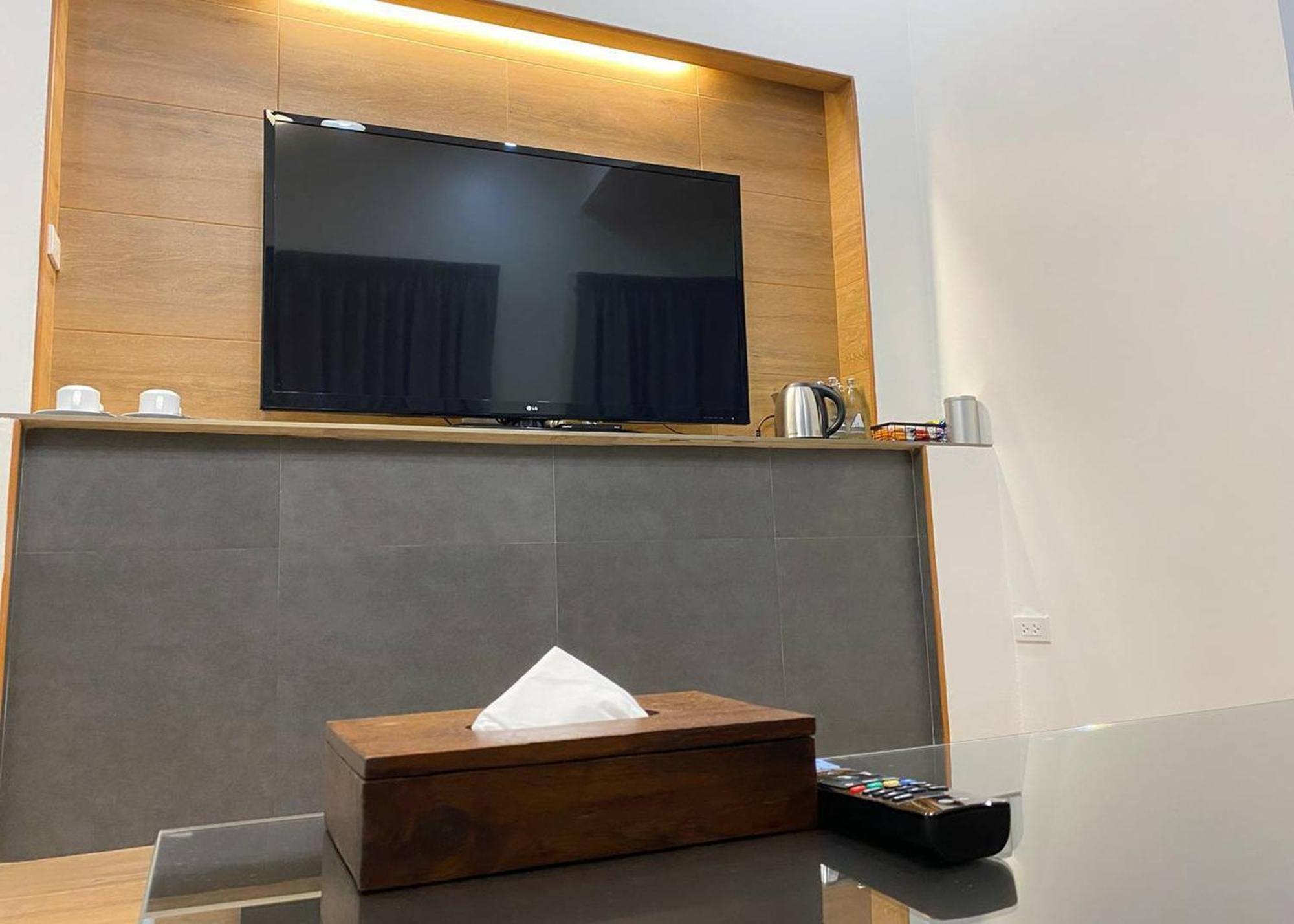 Sanaepatan Home Resort - เสน่ห์ป่าตาล โฮม รีสอร์ต Ban Buak Khang Bagian luar foto